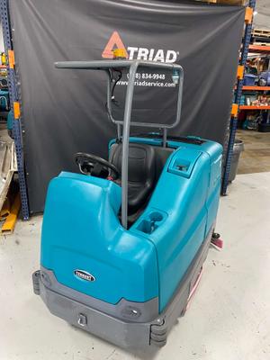 Tennant T17 - Disk Rider Scrubber with Overhead Guard main image