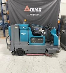 Tennant M20 Sweeper Scrubber